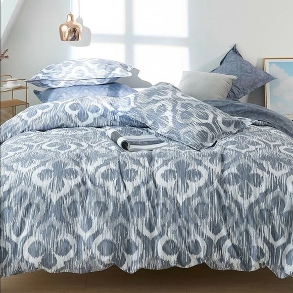 Other - KING • geometric print duvet cover & pillow cases
